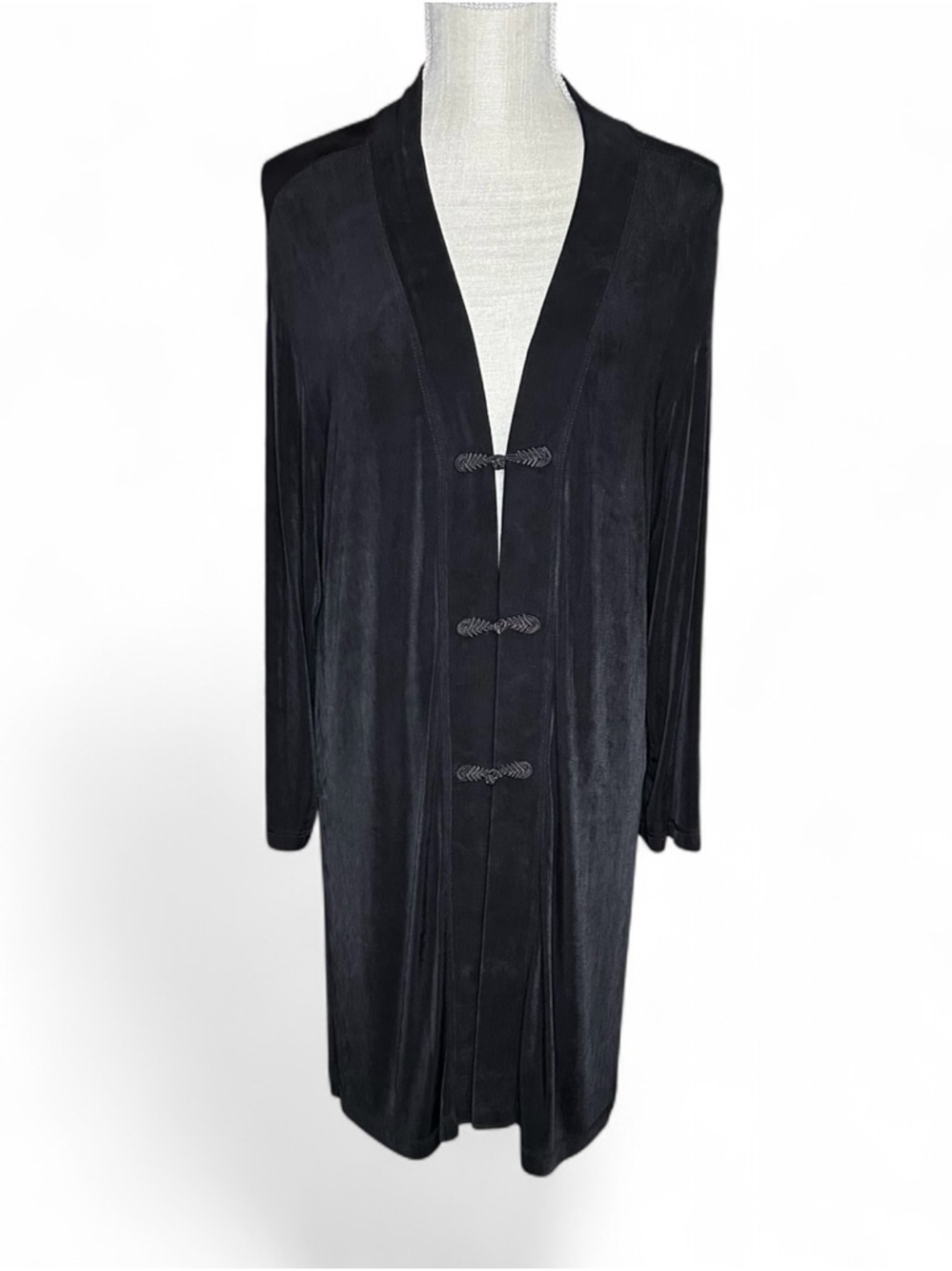 Chico’s Travelers Black Slinky Cardigan Duster Frog Closure Size 3 Vintage 90s